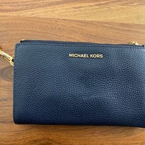 Michael Kohrs Adele wallet